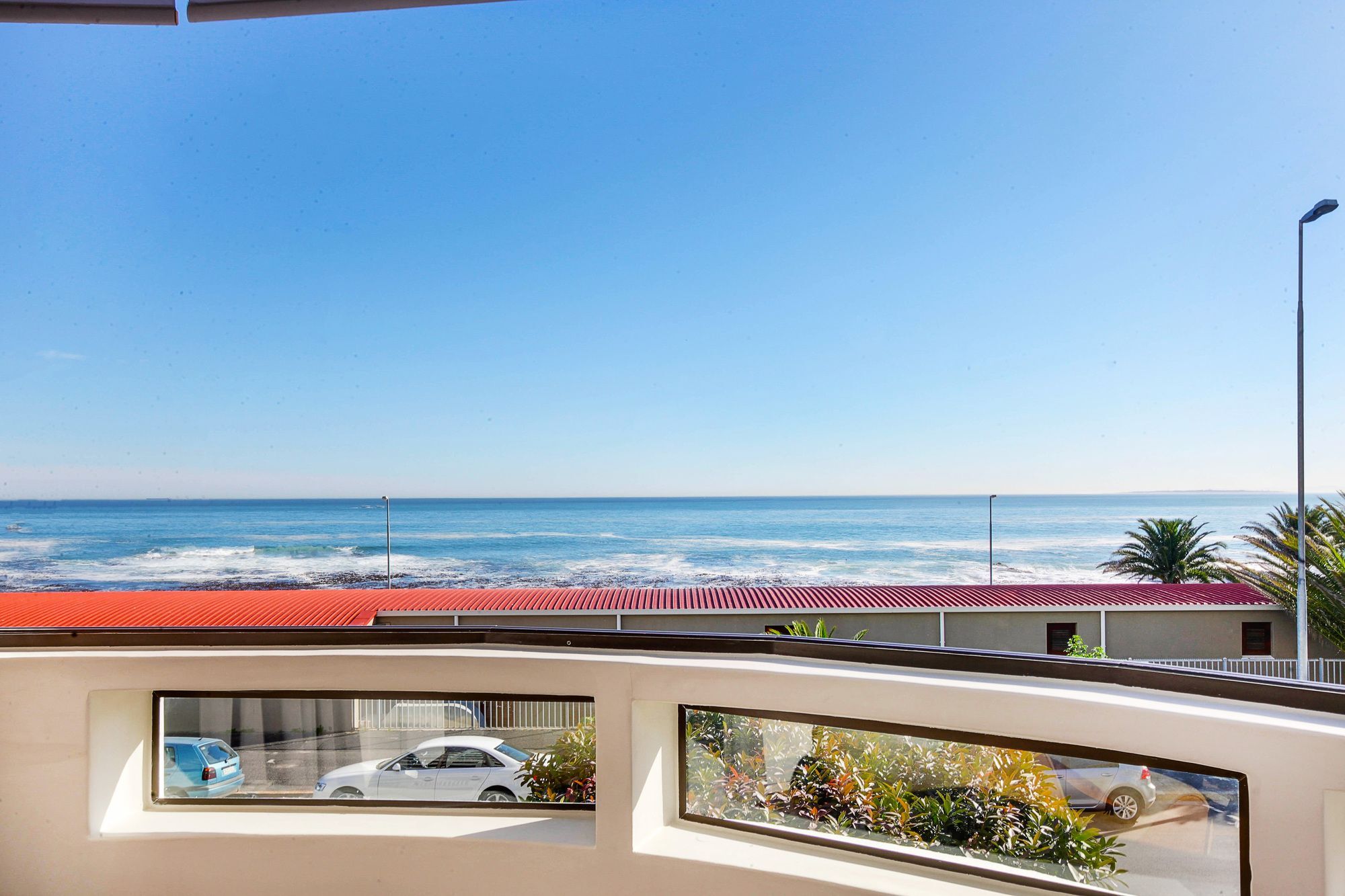 Backup Powered Sea View Apartment On The Promenade Kapstaden Exteriör bild
