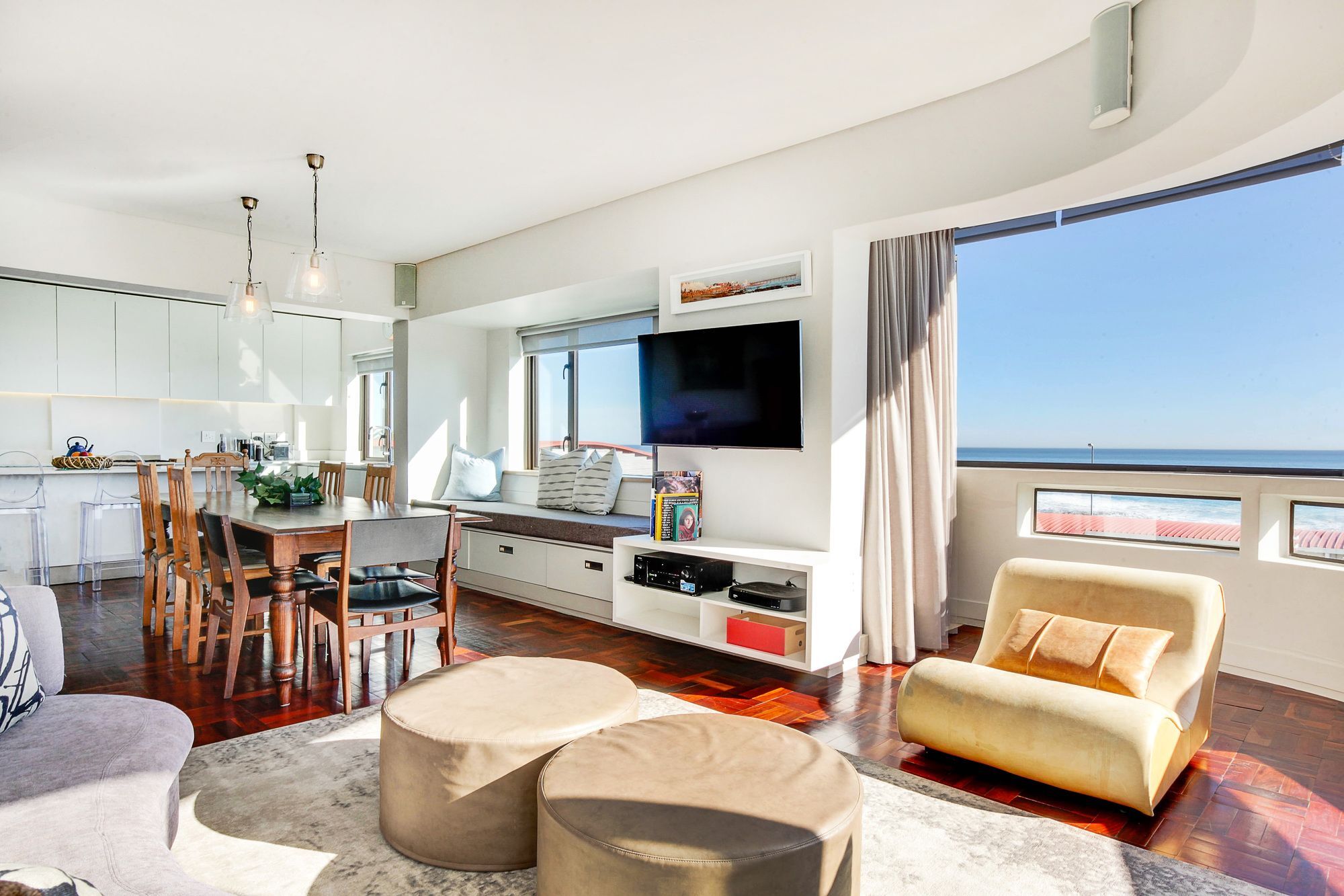 Backup Powered Sea View Apartment On The Promenade Kapstaden Exteriör bild